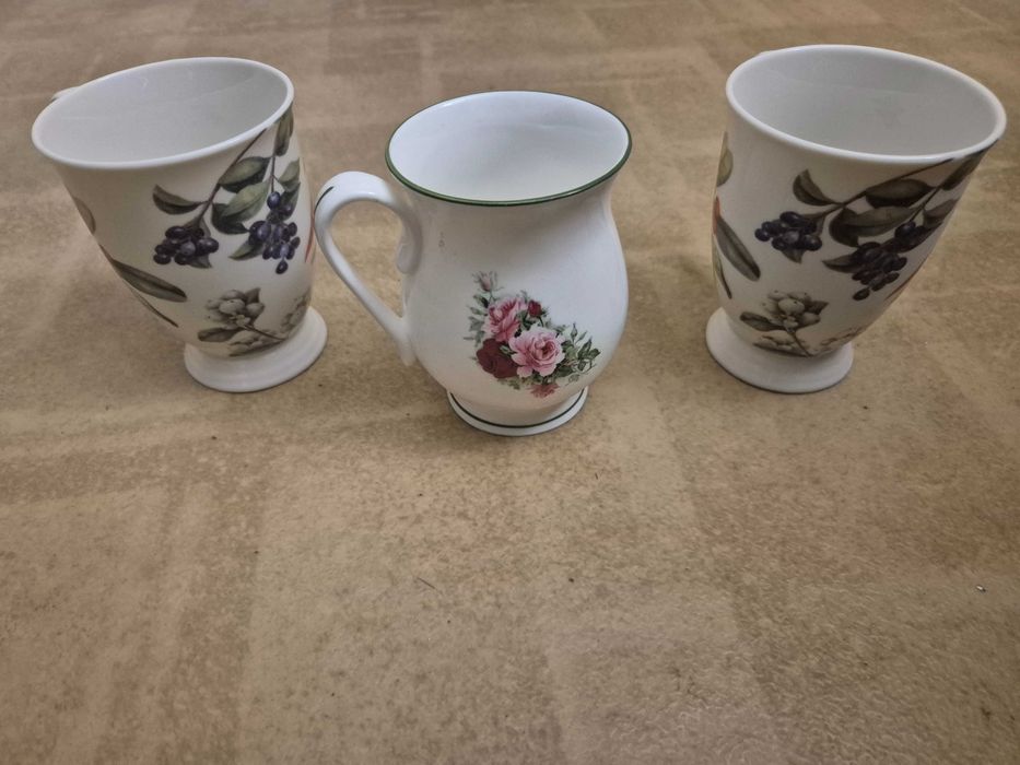 Порцеланови чаши