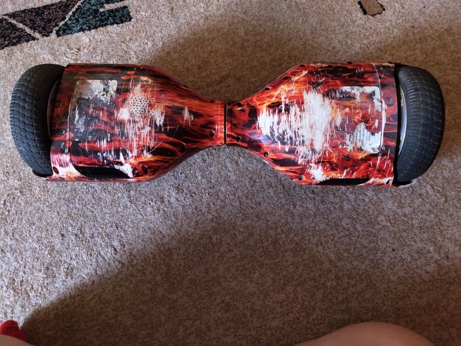 Hoverboard, Se conectează la Bluetooth+Încărcător