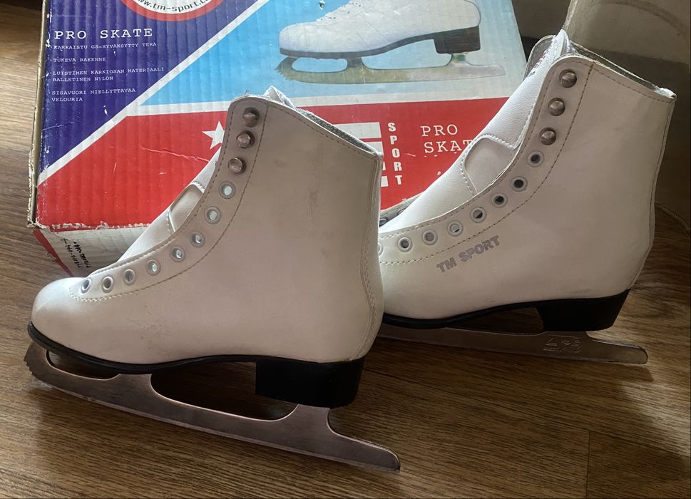 Продам хорошие коньки