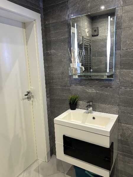 Дава се под наем Тристаен апартамент в Пловдив, Тракия - 120 кв.м за 275000 € - Снимка #4