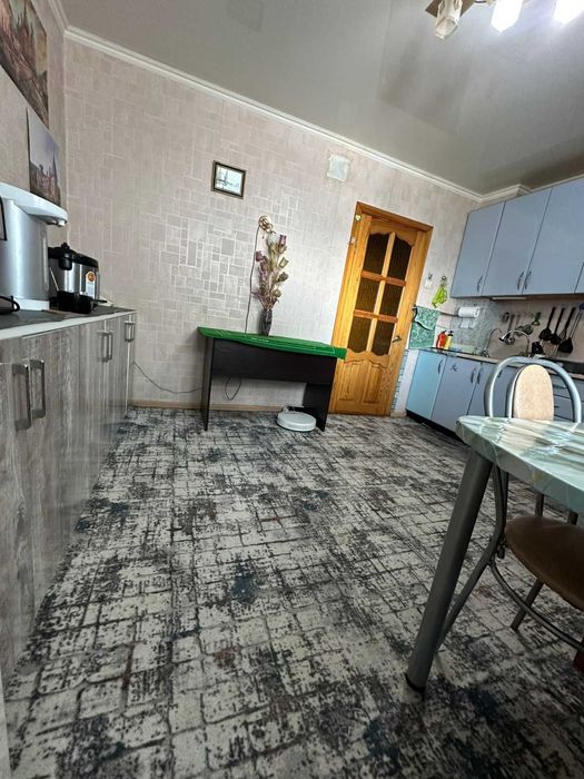 продам 3 комнатную квартиру в районе обл. больницы