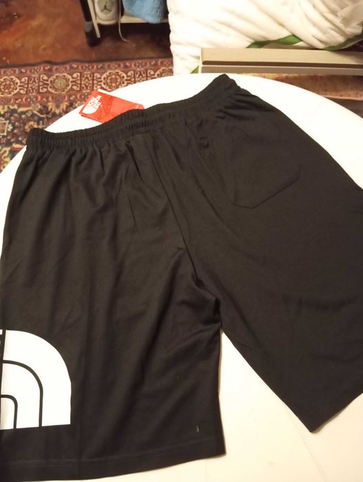 Къси панталони north face
