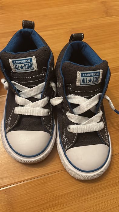 Tenisi  converse