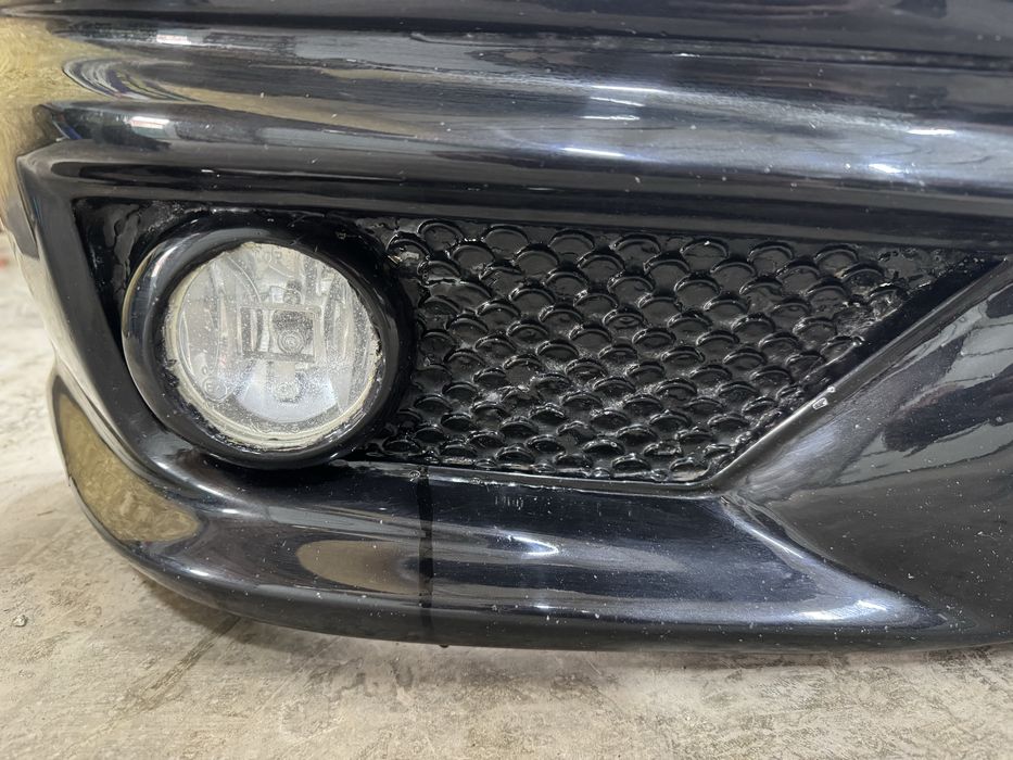 Передный бампер W211