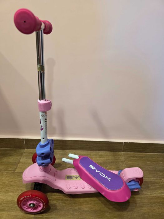 BYOX Тротинетка – скутер със седалка 2в1 POP РОЗОВ
