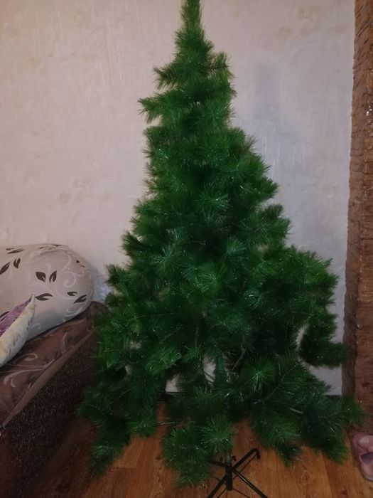 Ёлка искусственная