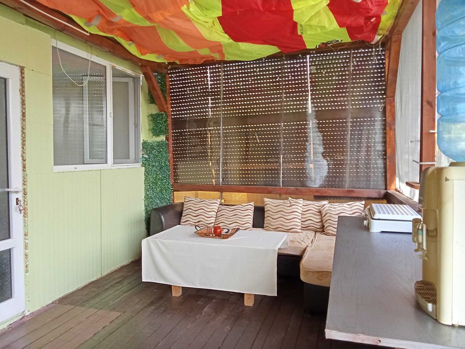 Дава под наем бунгало в Кариани до Канзас - 2500 евро/год.