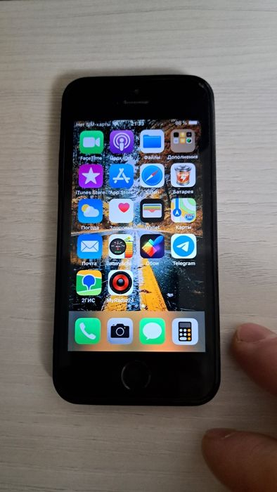 Продам iPhone 5S недорого