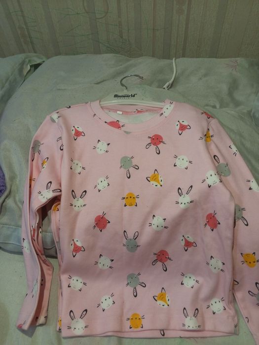 Продам на девочку