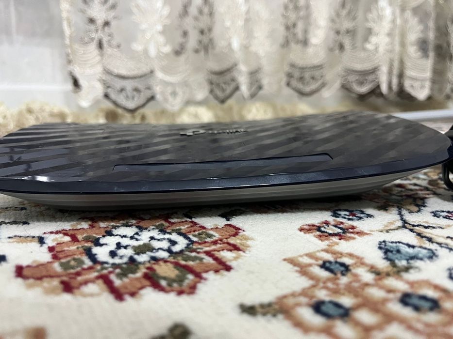 Роутер tp-link .