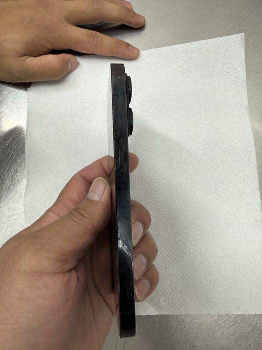 Продам iphone 14 pro