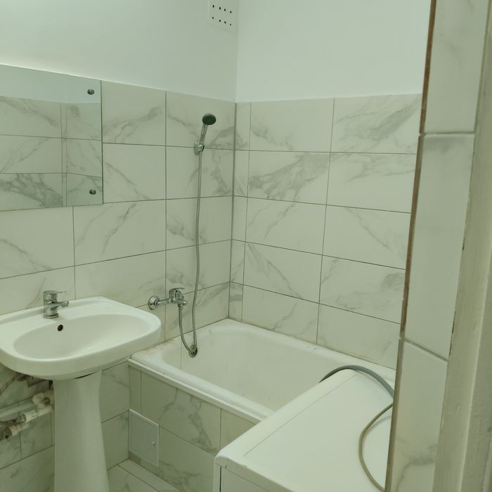 Închiriez apartament cu 1 cameră zona Gării complet mobilat și utilat