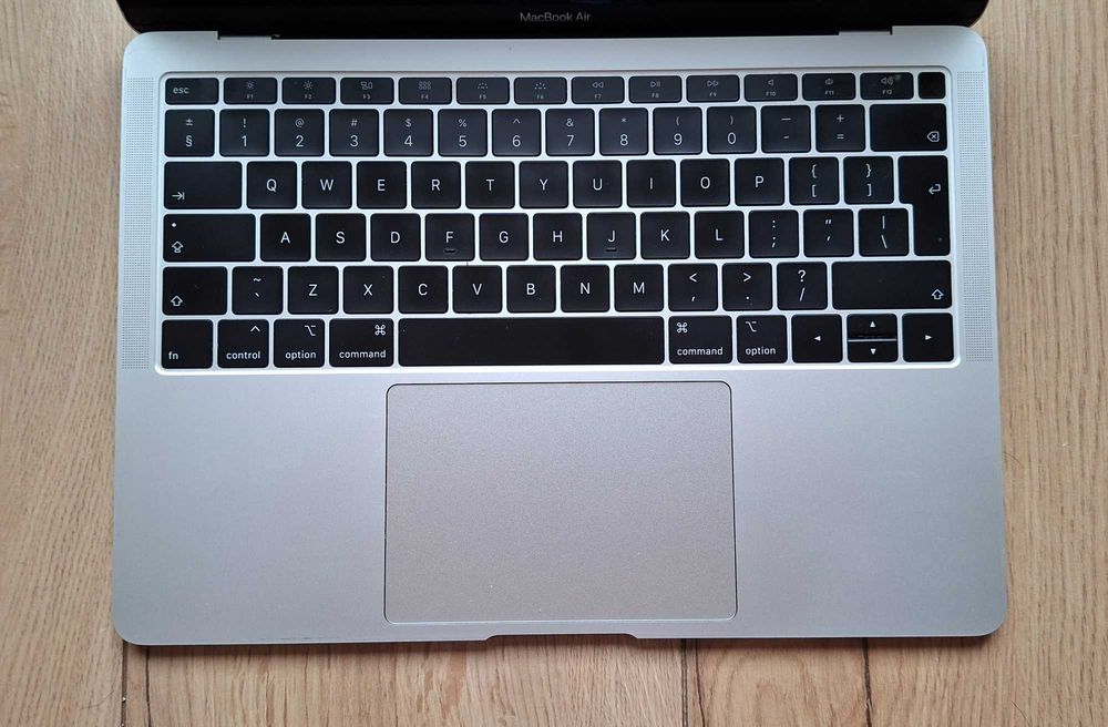 13.3' Apple MacBook Air 13.3 2018 Retina Core i5/8GB RAM/128GB SSD/Бат.4ч