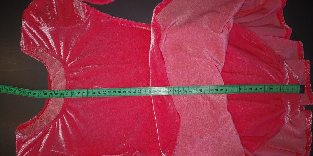 Рокля за фигурно пързаляне