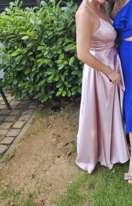 Официална рокля