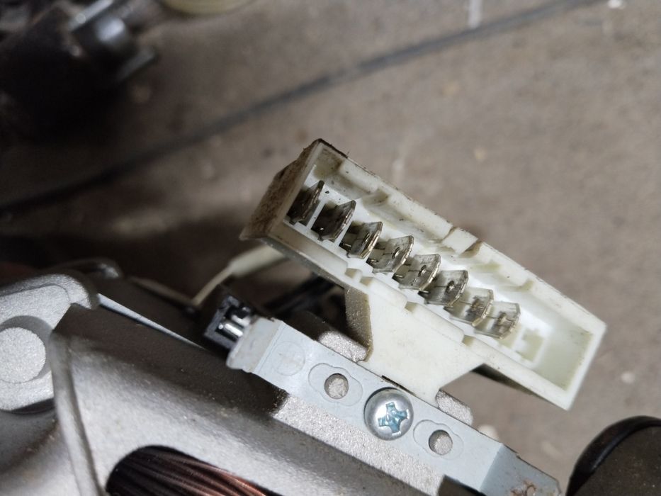 Моторчик от стиральной машины Самсунг