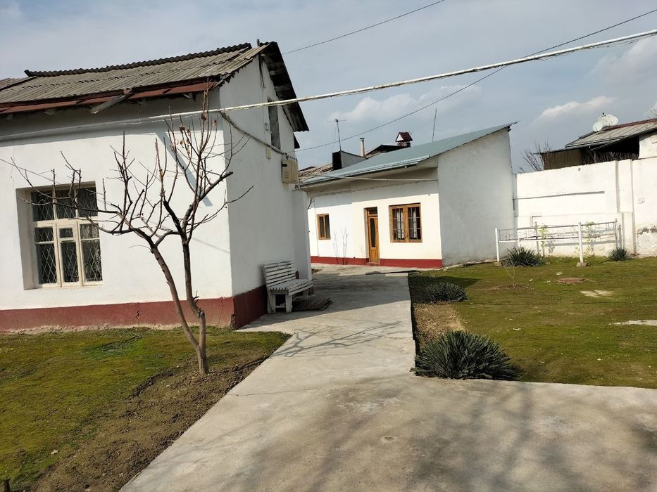 Xuvaydoda  uy sotiladi