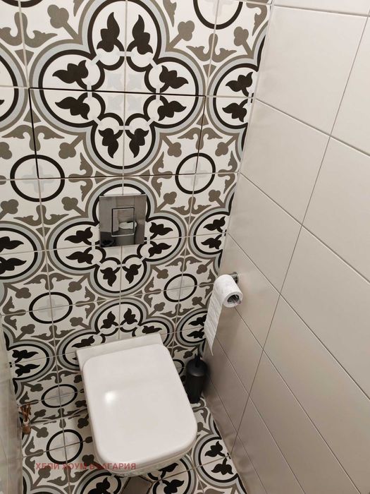 Продава се Тристаен апартамент в Русе, Център - 108 кв.м за 850 €/кв.м - Снимка #12