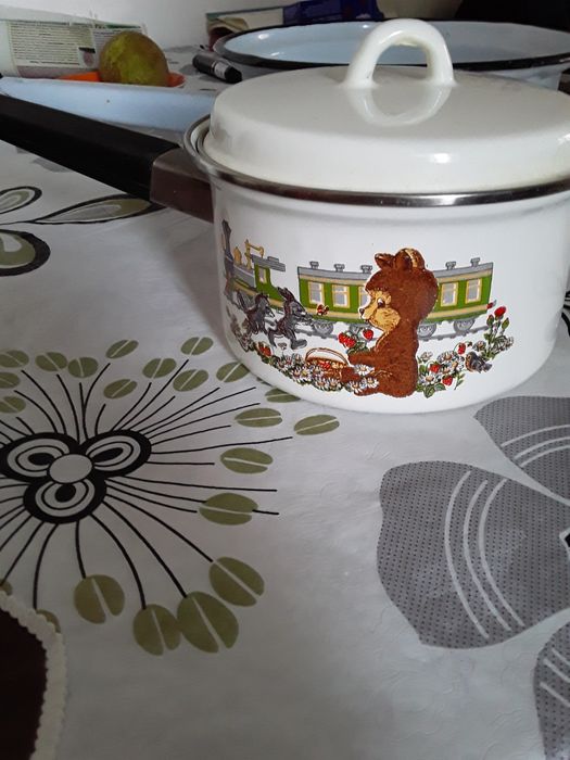 Ковшик эмалированный, дуршлаг новый