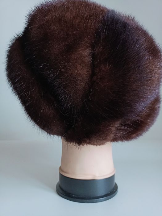 Продам шапку женскую