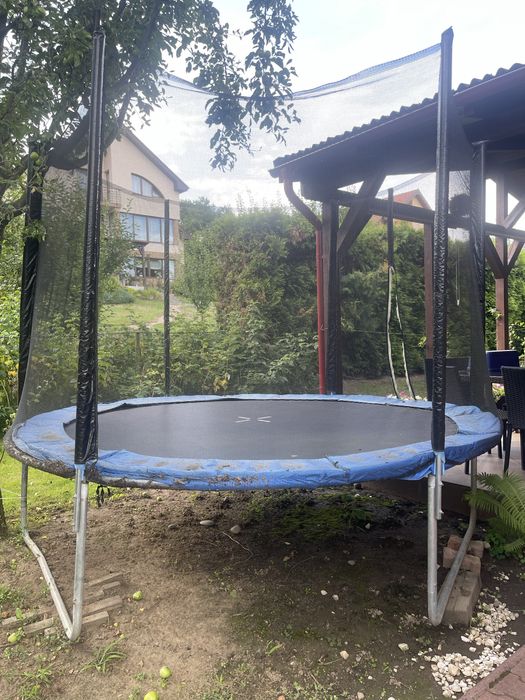 Trambulina 300 cm