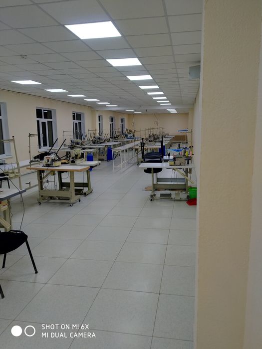 Кибрай тумани Ботаника м.ф.й да ишлаб чикариш биноси сотилади