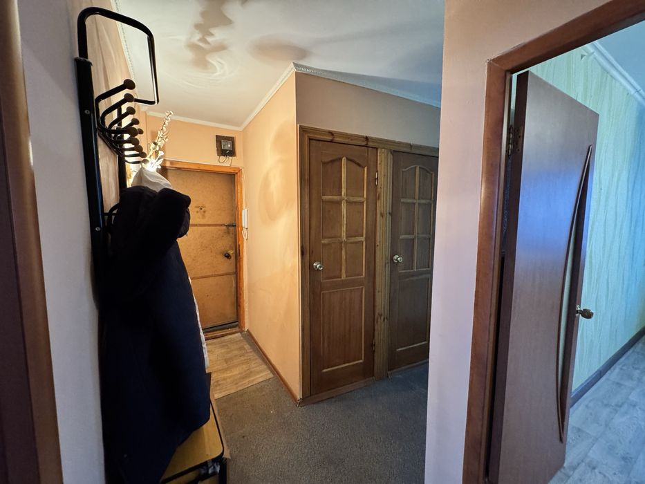 Продаем 2 комн.кв.на Молодежке