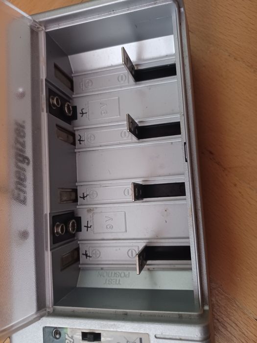 ENERGIZER Универсално Зарядно за Батерии