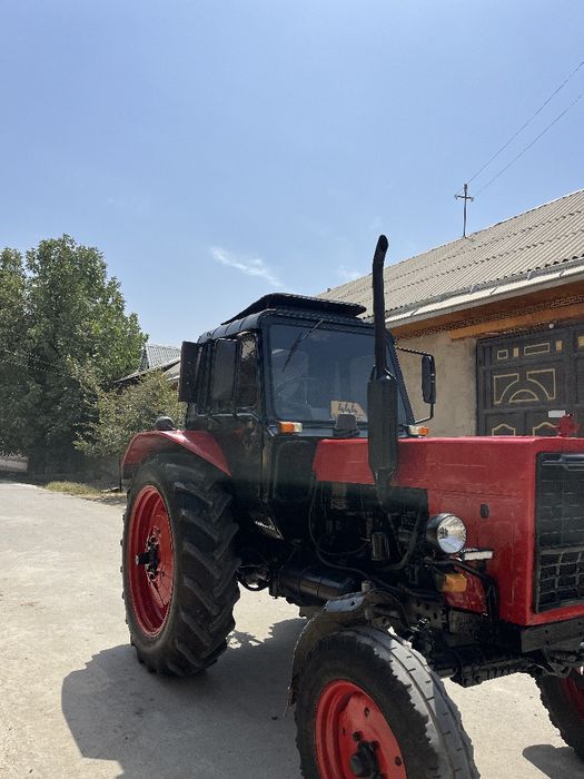 Traktor sotiladi Kopilket bartega ham bor faqat komplekt sotiladi