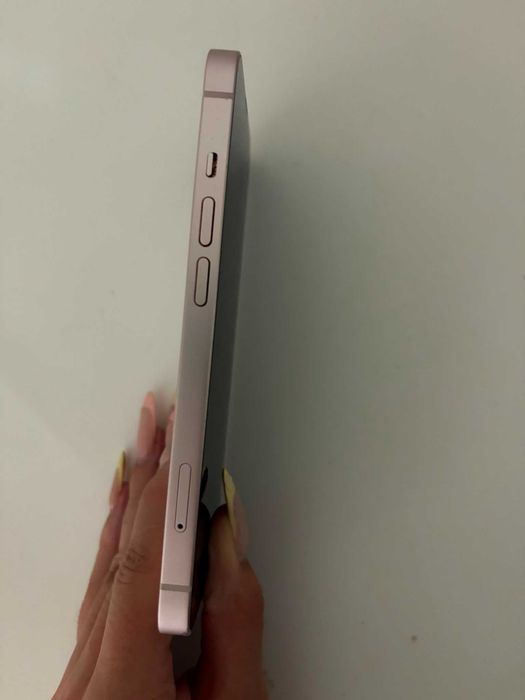 Vand Iphone 13 pink