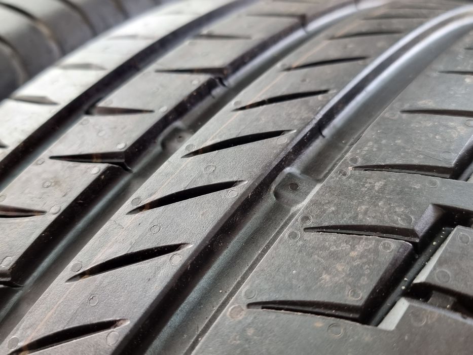 НОВИ 235/50/19 Continental 4Броя: 300€ Нови