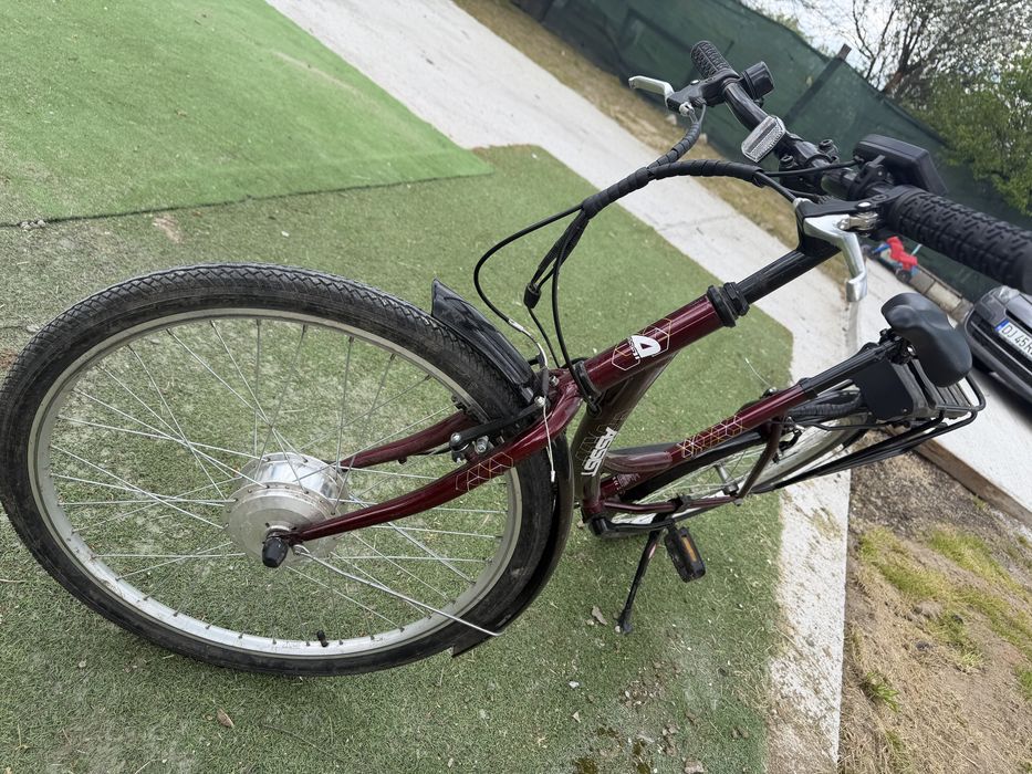 Bicicletă electrică Assist Step-Thru 2023, autonomie 20 km, baterie Samsung, stare foarte bună