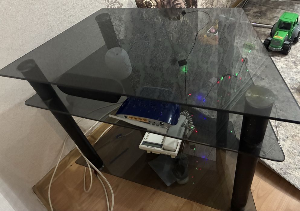 Телевизор смарт диагональ 105 новый