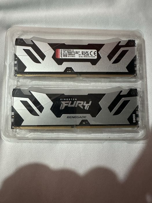 Vand set 32 gb rami kingston fury ddr5 6400 MHz
