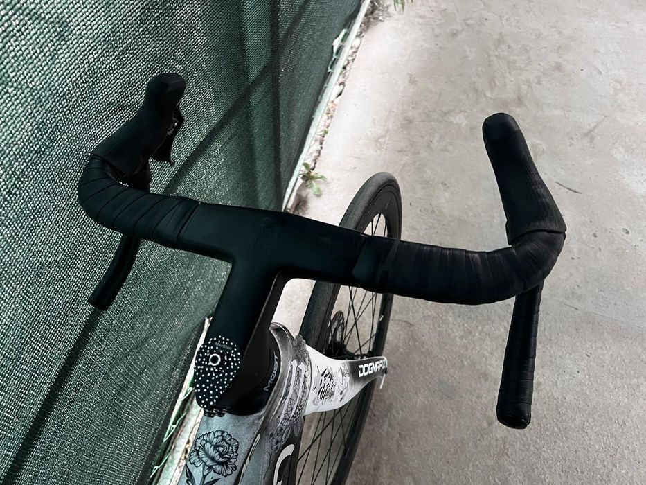 Шоссейный велосипед Pinarello costume