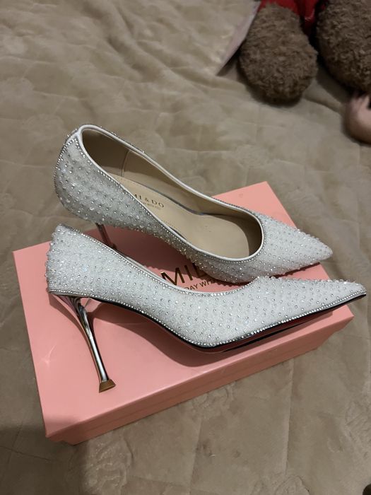 Туфли женские белые