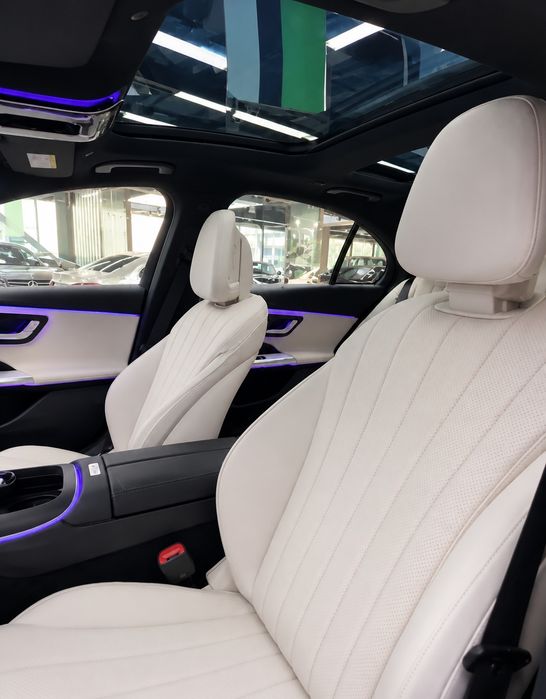 Mercedes Benz E300 W214 26