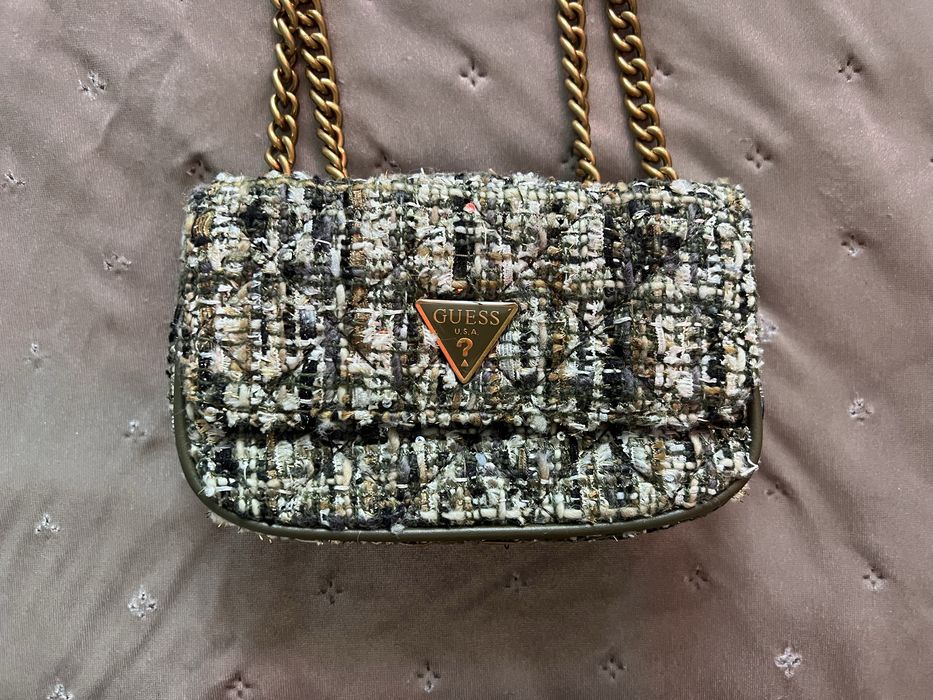 Дамска чанта Guess
