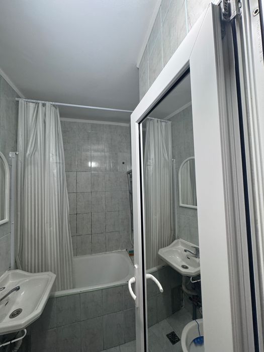 Închiriez apartament cu o cameră