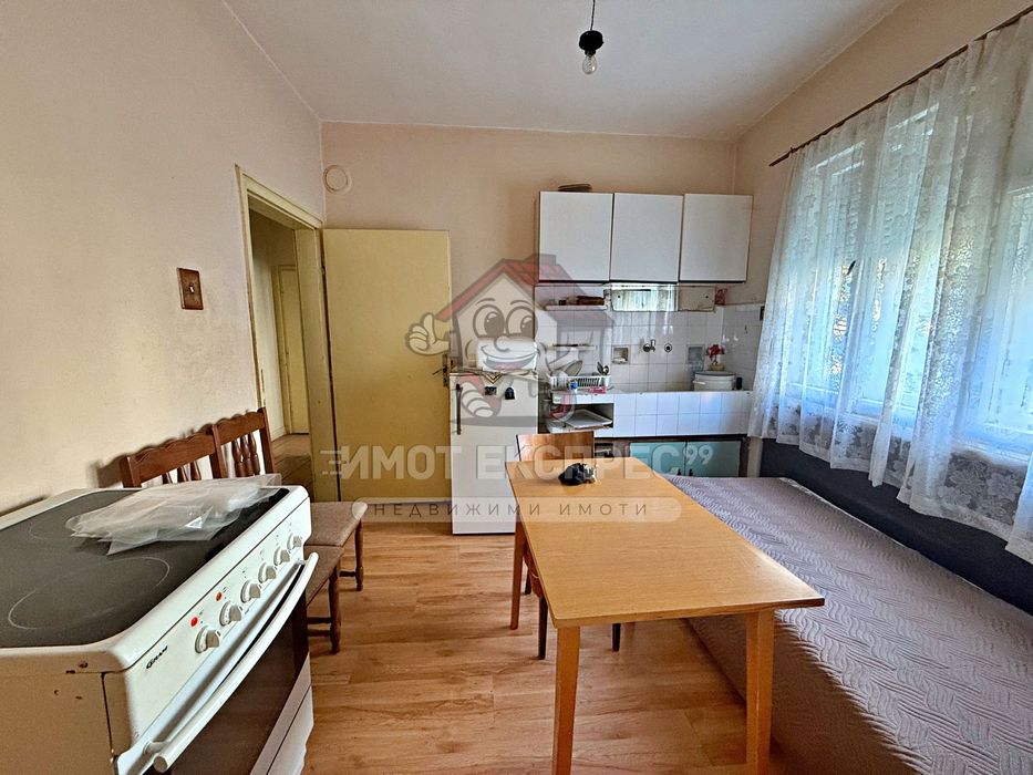 Продава се Етаж от къща в Асеновград - 173 кв.м за 521 €/кв.м - Снимка #6