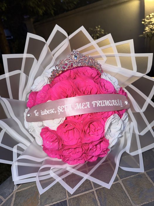 Buchete de trandafiri din săpun si imperiali cu sclipici