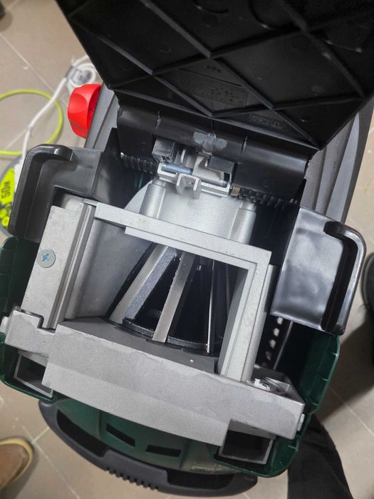 Bosch AXT 25 TC tocator de gradina electric 230 V | 2500 W