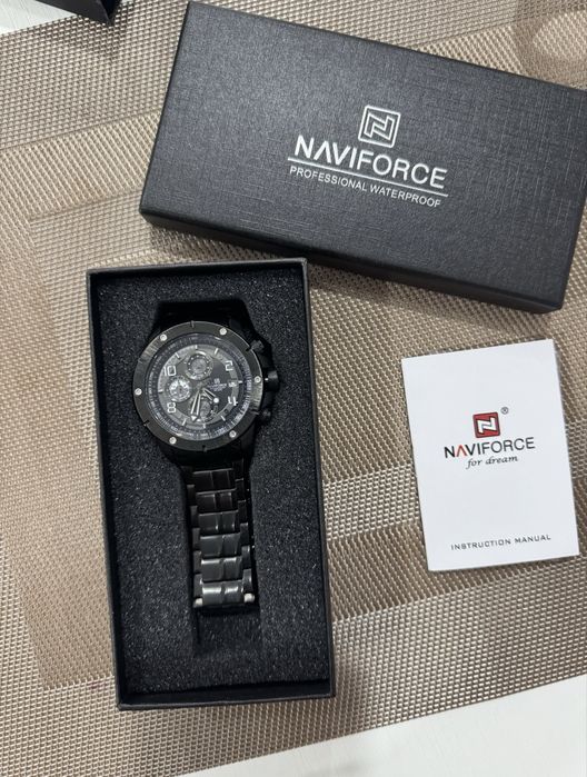 Продам оригинал часы в хорошем состояний