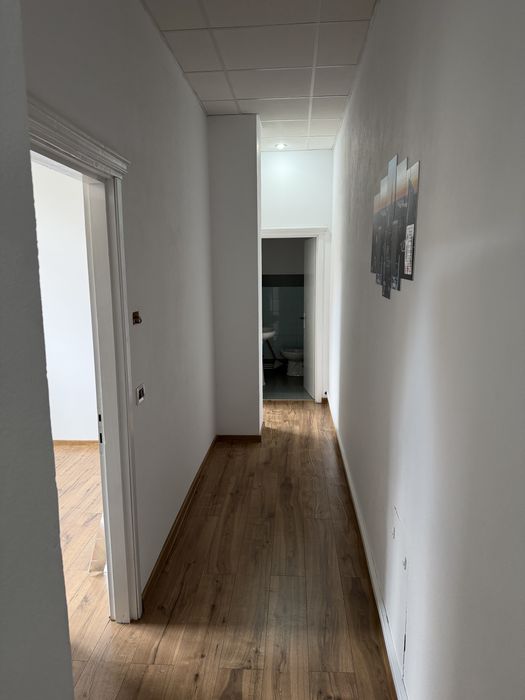 Inchiriere spatiu  Birouri/Cabinet Piatra Neamt  Centru Str Cuza Voda nr 1  et. 1/2