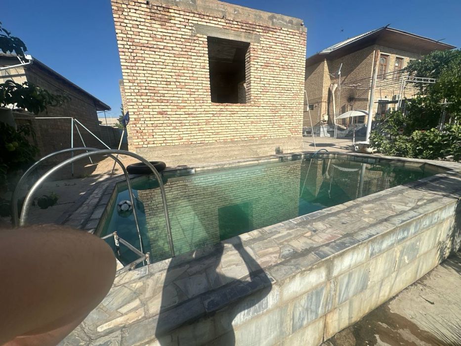 Продаётся участок 7 соток г. Навои