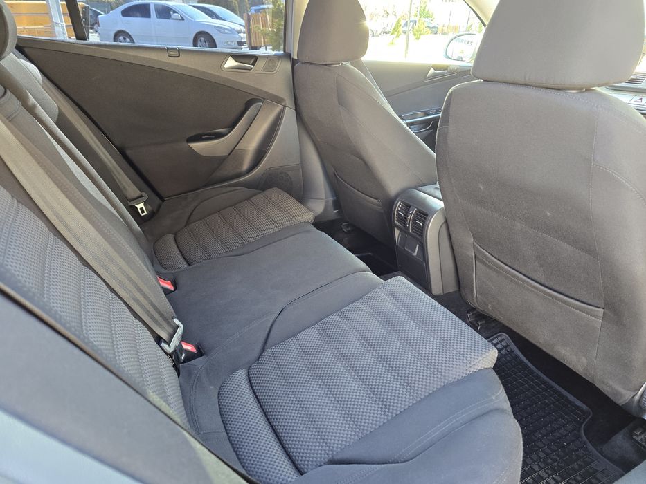 Vw Passat B6 2.0Tdi 170cp/ automată/trapă/EURO 5