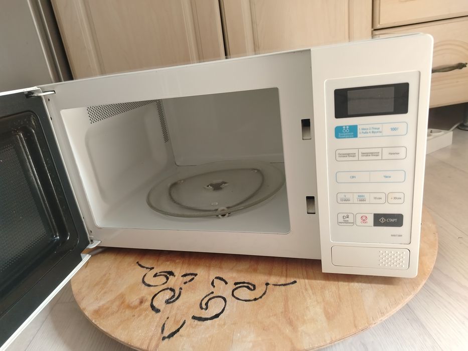 Микроволновая печь
