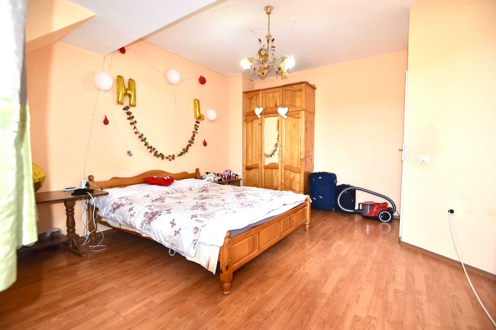 Продава се Двустаен апартамент в Пловдив, Център - 80 кв.м за 1813 €/кв.м - Снимка #3