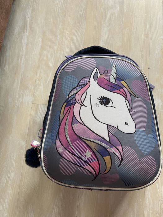 Ghiozdan de fete cu unicorn