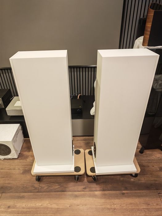 Boxe podea Bowers & Wilkins 683 S2 albe 200w RMS